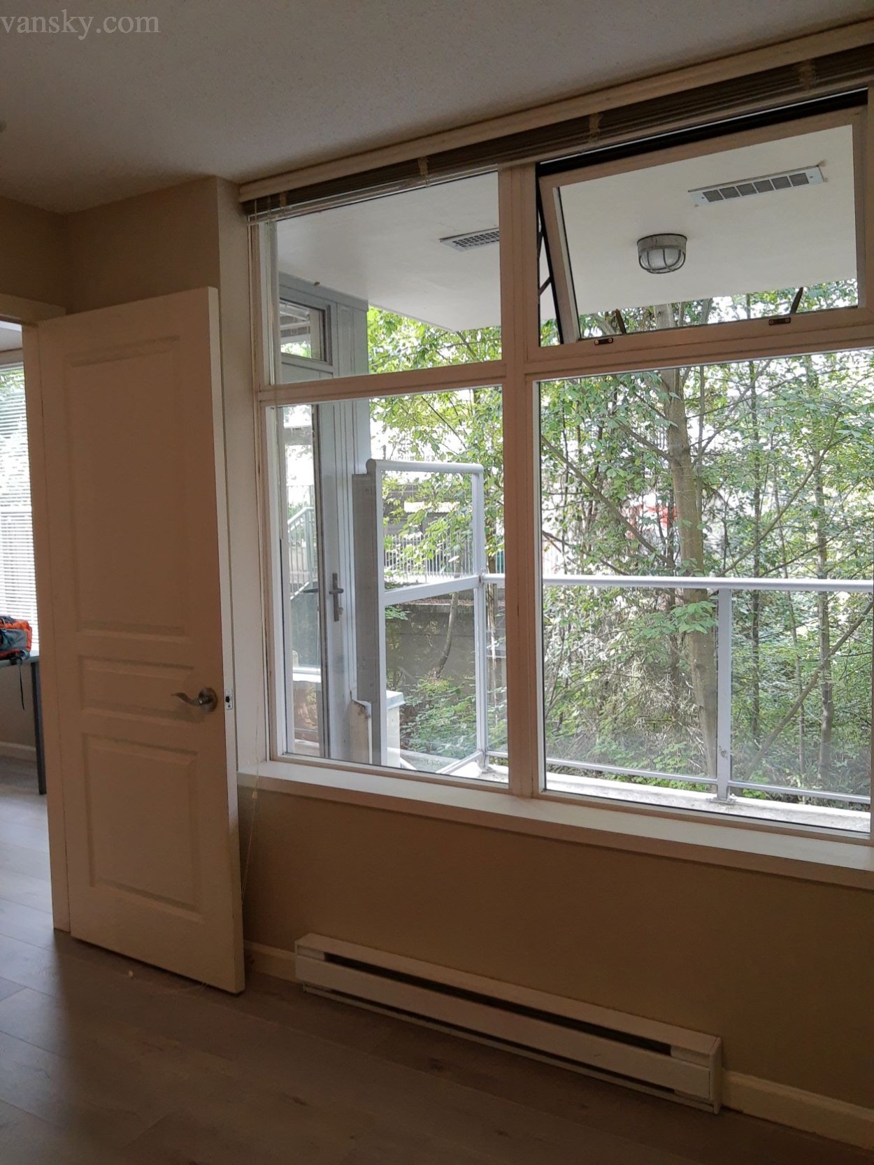 220309130120_003-9288 04.jpg